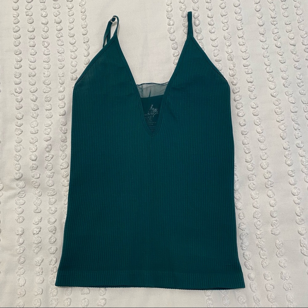 XS/S Free People green camisole w/ mesh